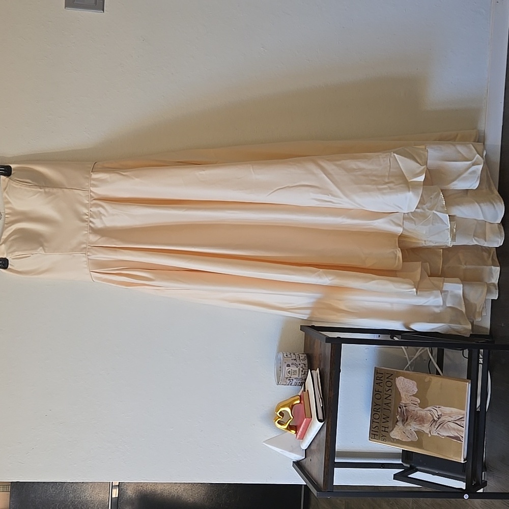 Pale yellow sleeveless gown
